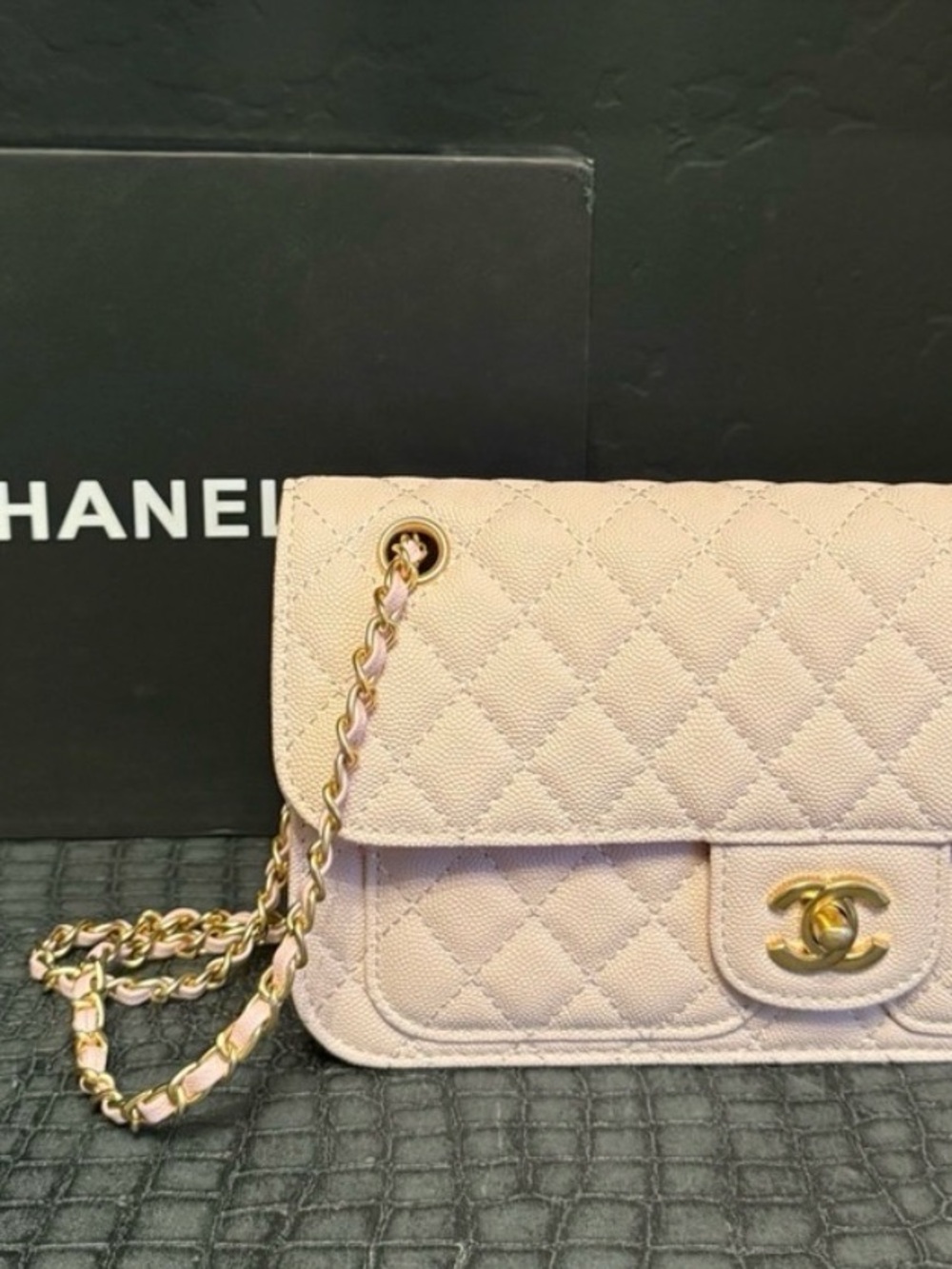 Quilted Leather Shoulder Bag in Light Pink